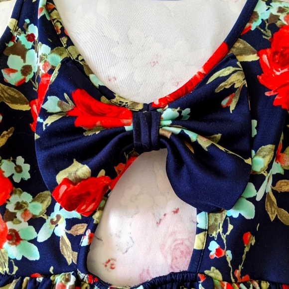 Floral dress xs - Picture 4 of 5